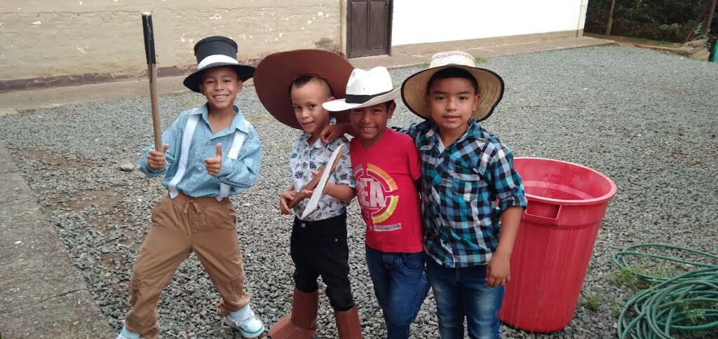 PRESENTACIÓN ODA A NUESTRA TIERRA (4) (1)